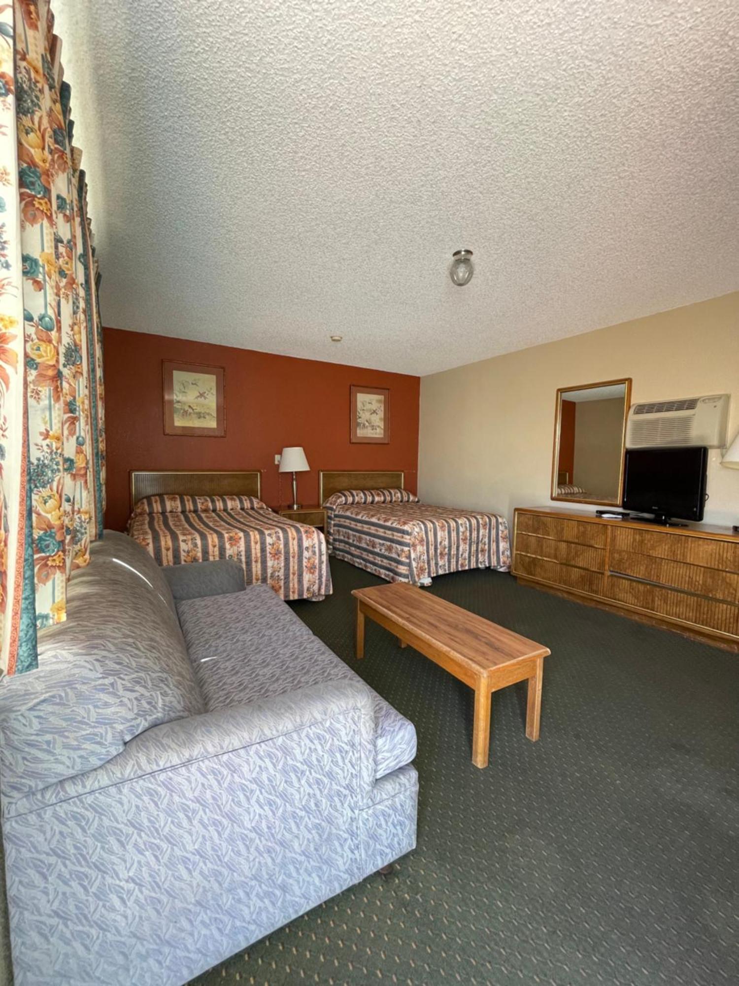 Howard Johnson By Wyndham Ridgecrest, Ca Exterior foto