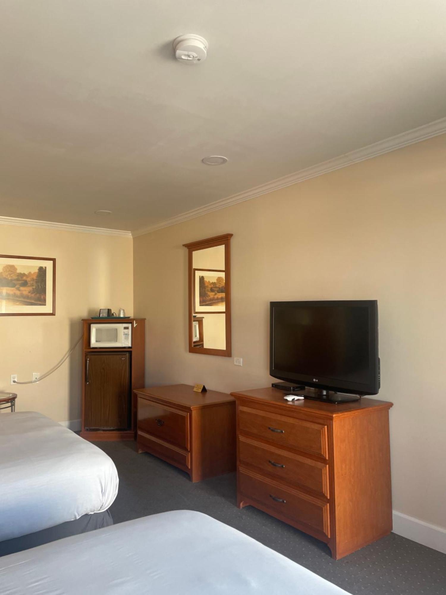 Howard Johnson By Wyndham Ridgecrest, Ca Exterior foto